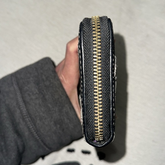 Coach Patchwork Zoe Wallet 12 card slots 💕 - Picture 6 of 13